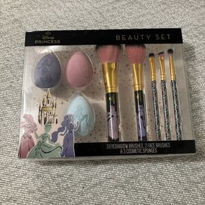 Disney Princess Beauty Set 5 Makeup Brushes & 3 Sponges NIB Cosmetic Gift